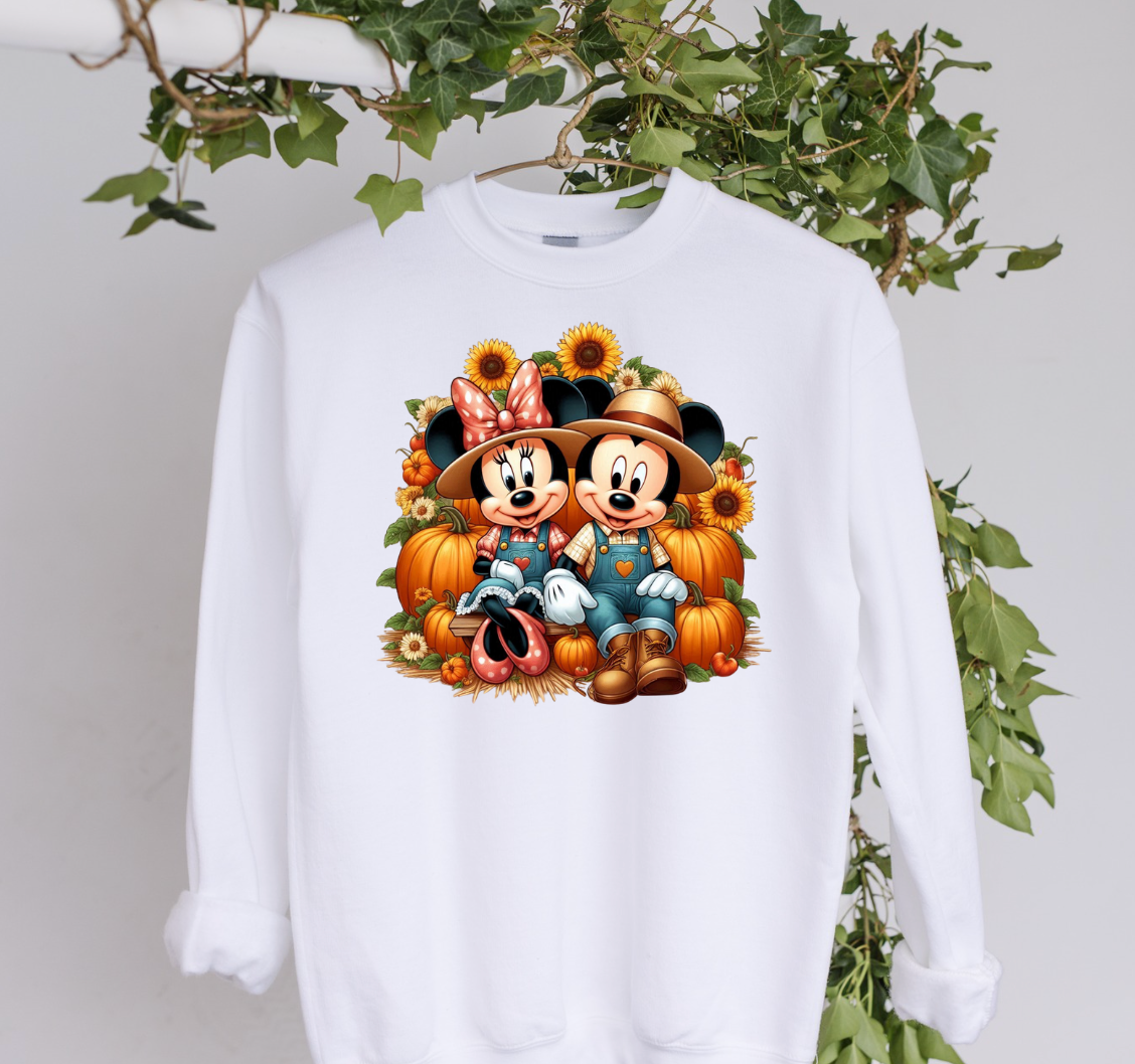 Crewneck Farmer Mouse Couple Halloween